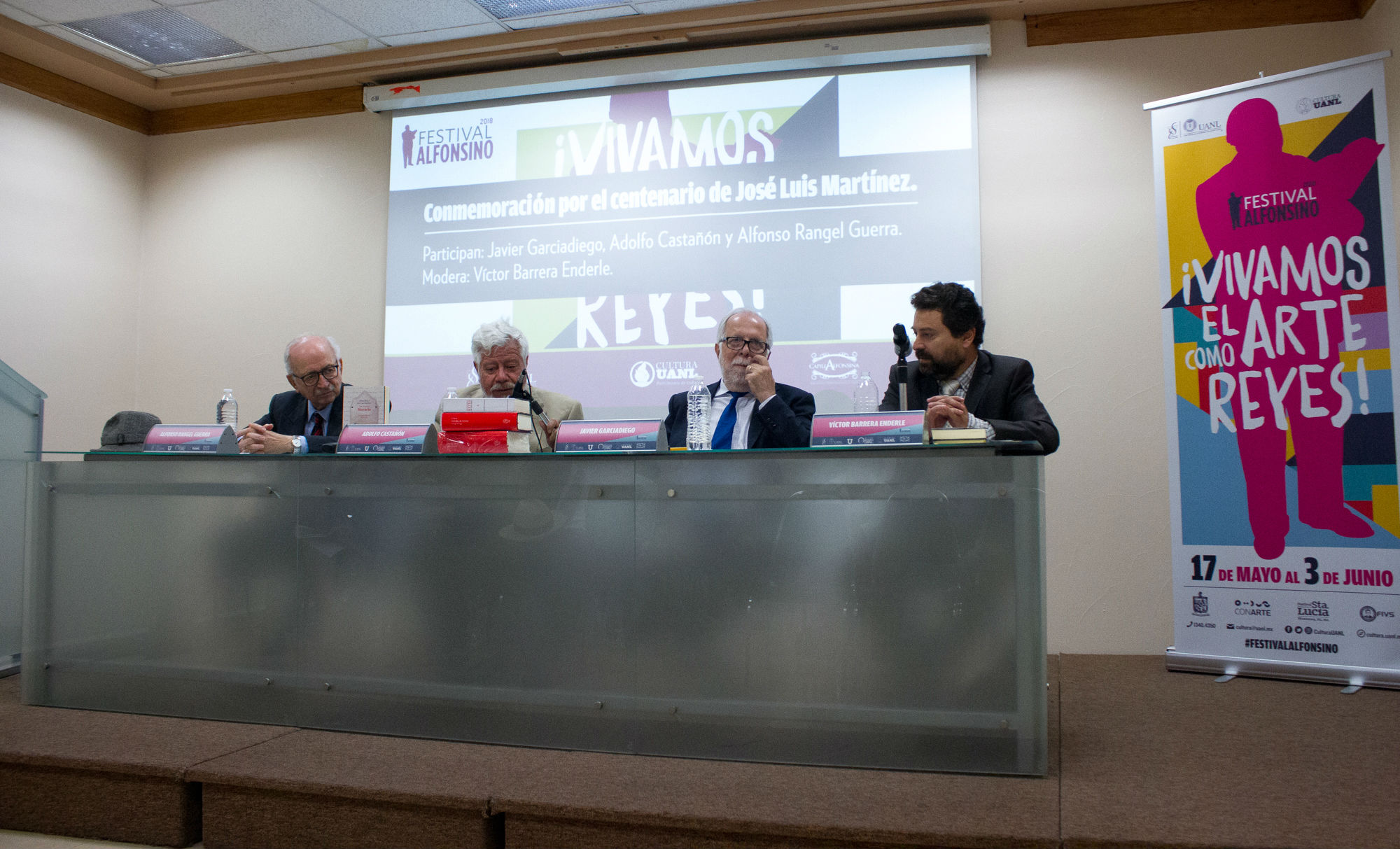 UANL rinde homenaje a José Luis Martínez