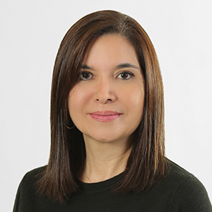 Adriana Elizabeth Flores Suárez