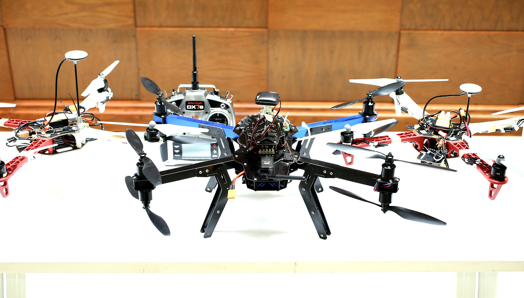 Aprende a construir drones en la UANL