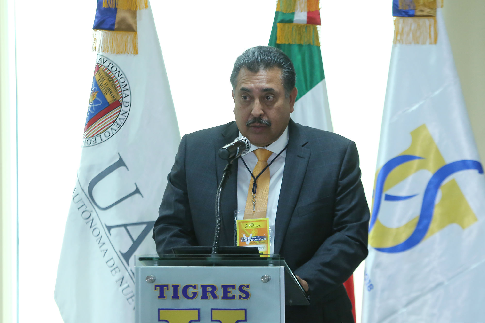 Celebran en la UANL foro nacional de basquetbol