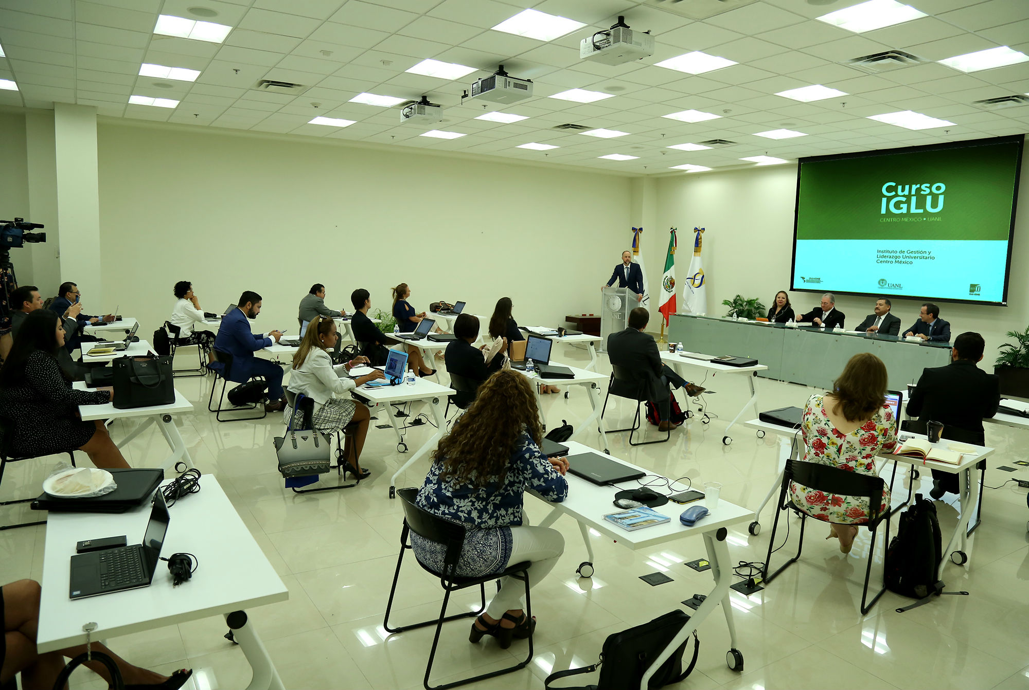 Cobertura educativa con calidad, reto para universidades latinoamericanas
