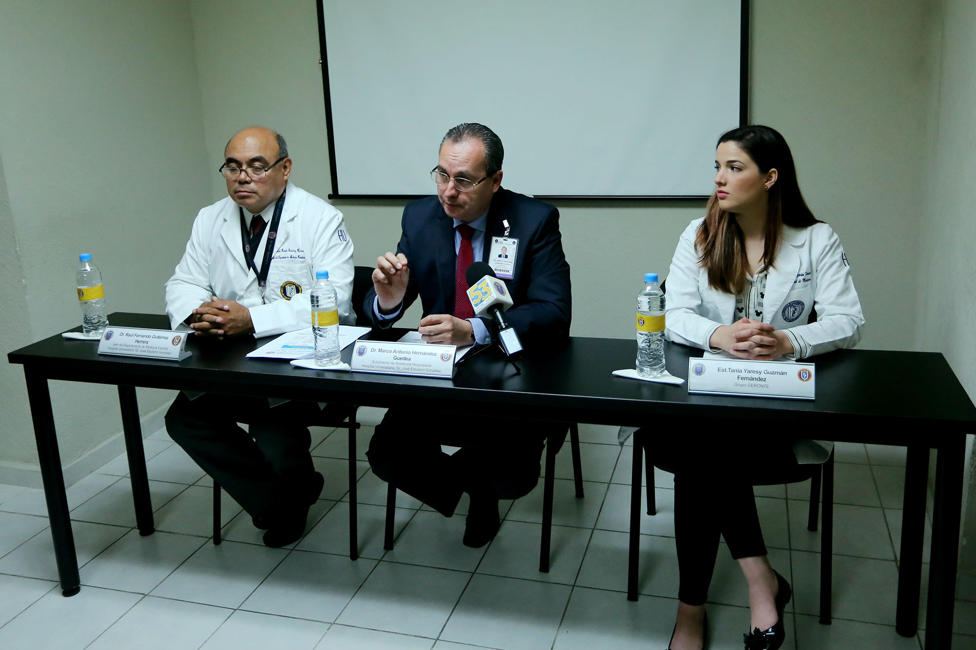 Médicos de la UANL te dirán sobre el cuidado del adulto mayor