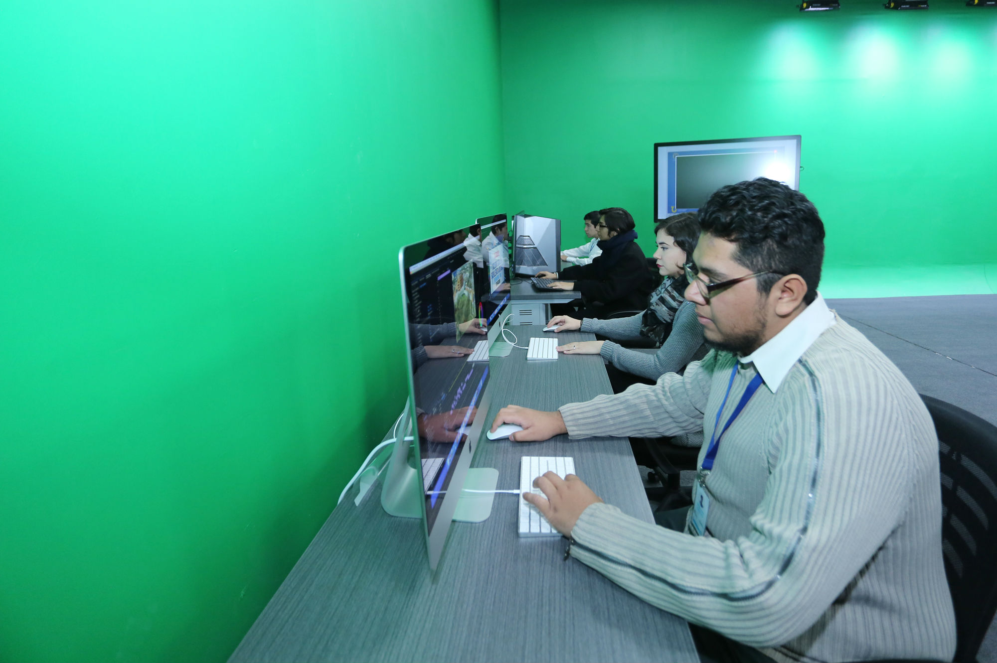 UANL impulsa educación con un entorno virtual de calidad