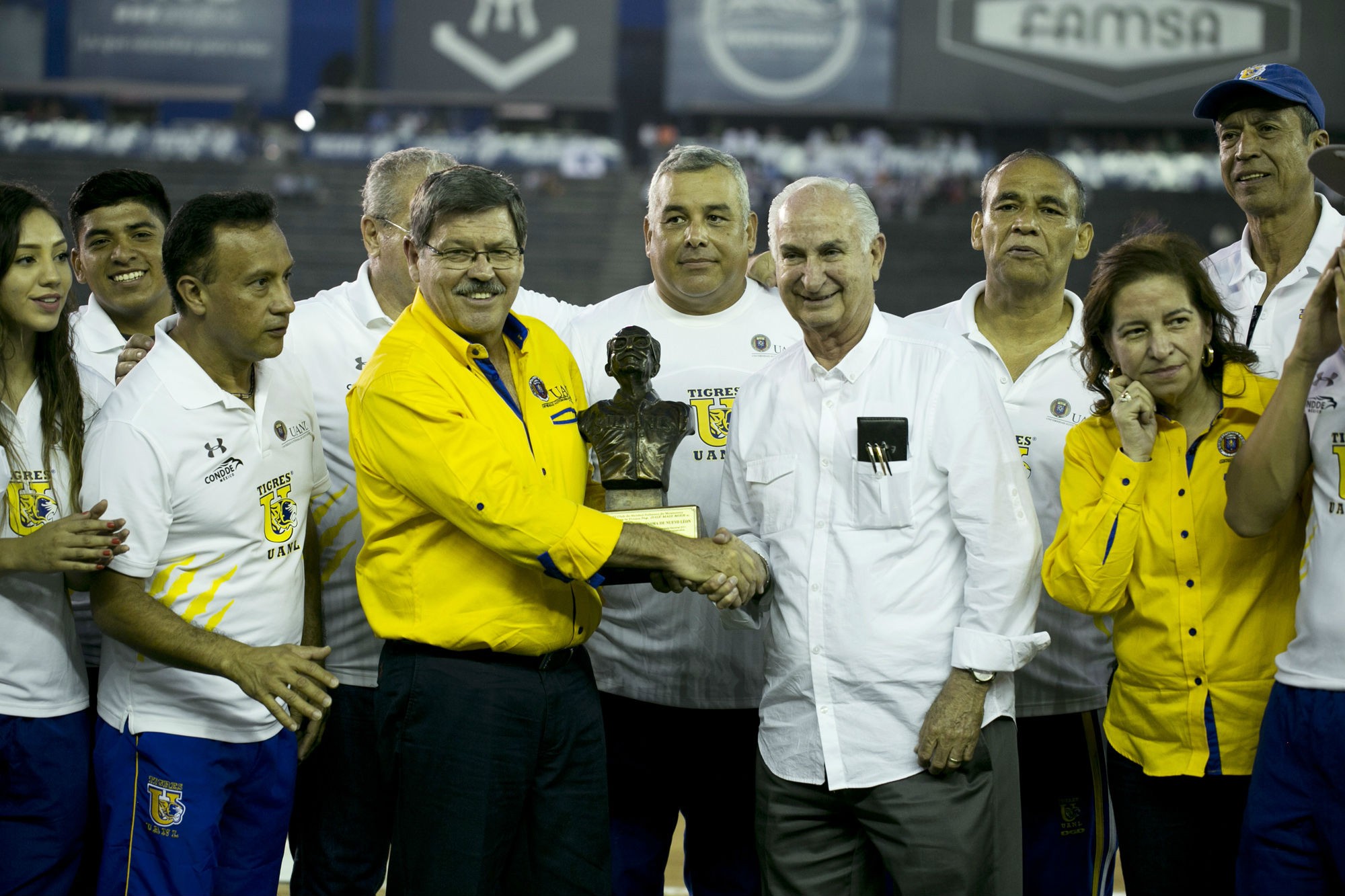 Reconocen a UANL en palacio sultán