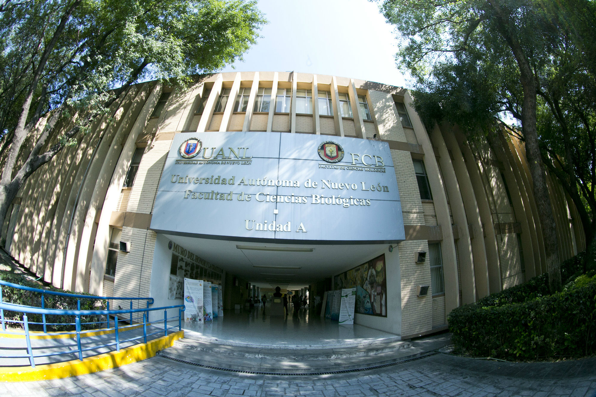 65 años del estudio de la biología en la UANL