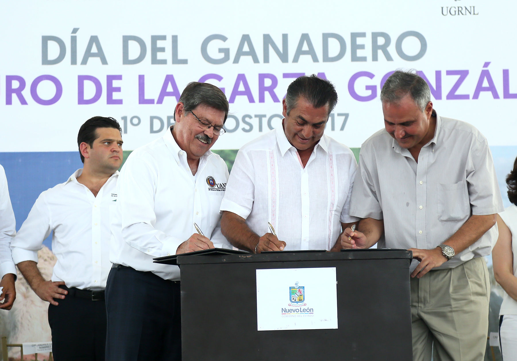 UANL apoyará a ganaderos de Nuevo León