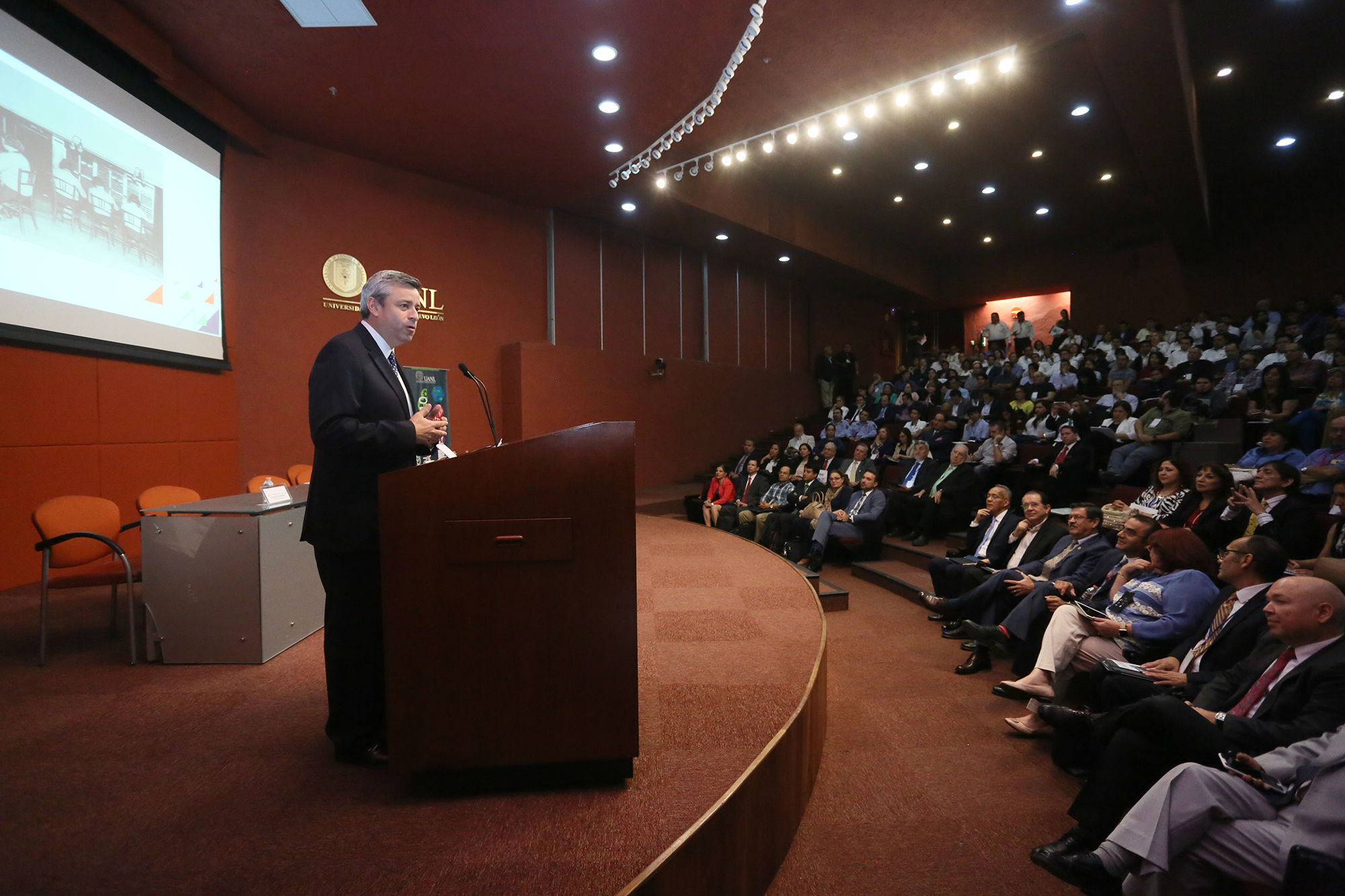 Inicia transformación tecnológica: UANL 4.0