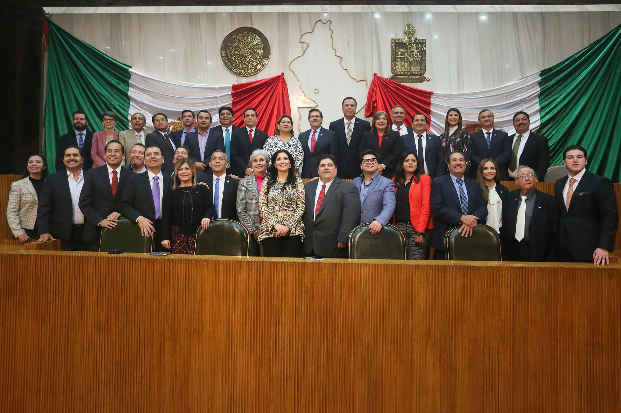 Celebrarán UANL y Congreso centenario de la Constitución