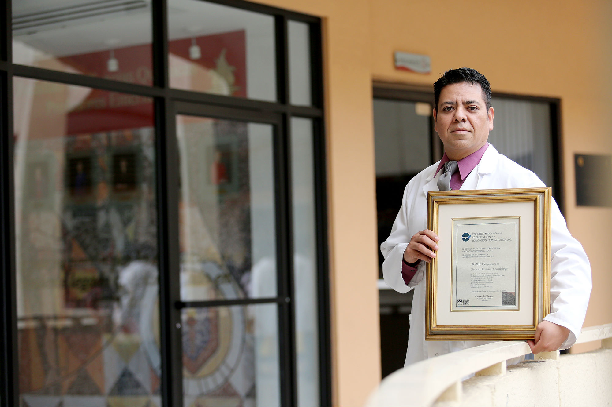 Reconocen calidad de la carrera Químico Farmacéutico Biólogo