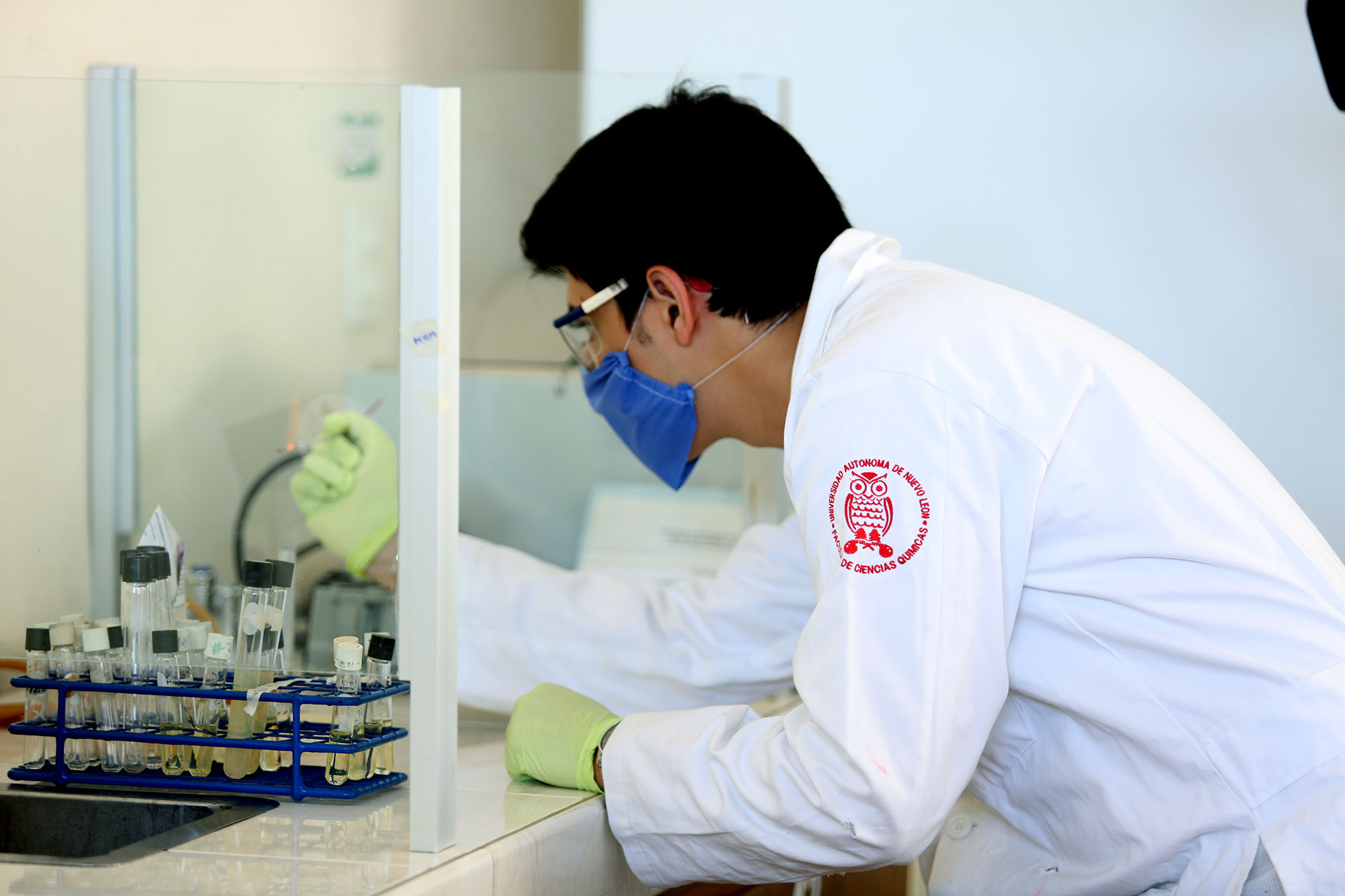Reconocen calidad de la carrera Químico Farmacéutico Biólogo - Universidad  Autónoma de Nuevo León