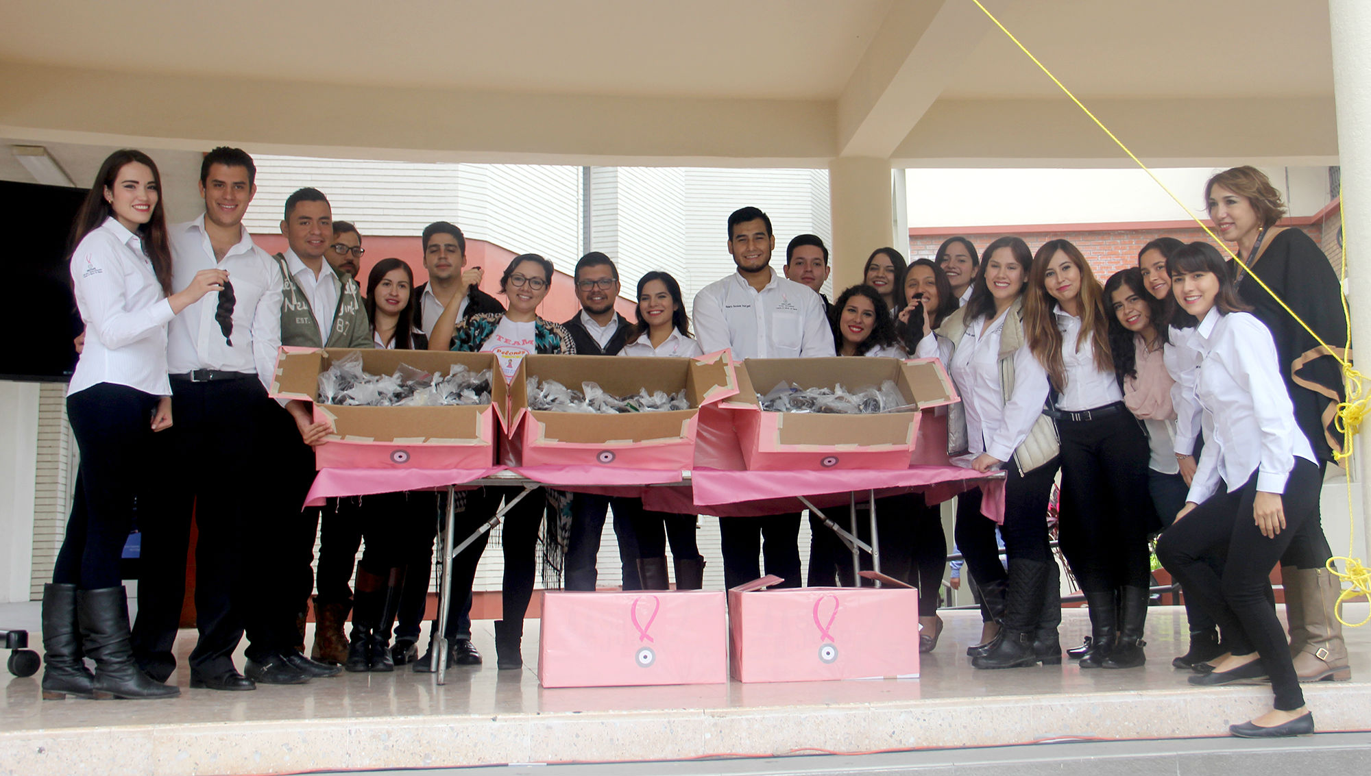 Regalan cabello y autoestima