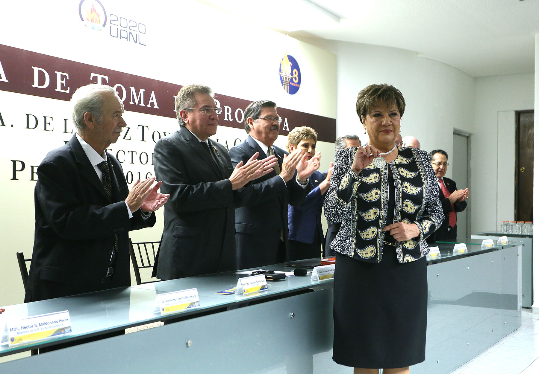 Preparatoria 8 impulsará pensamiento científico y humanístico