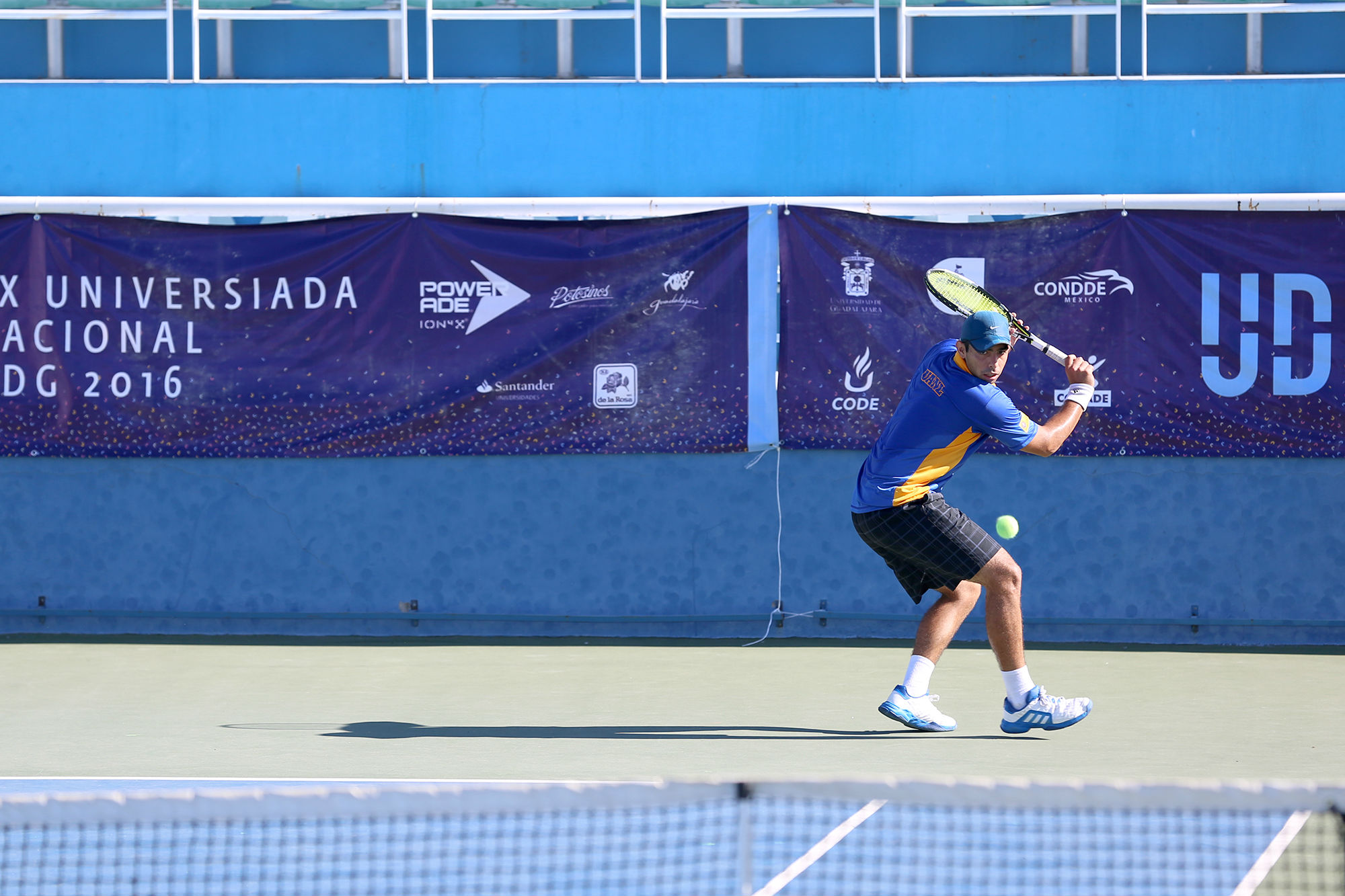 A cuartos de final en tenis varonil