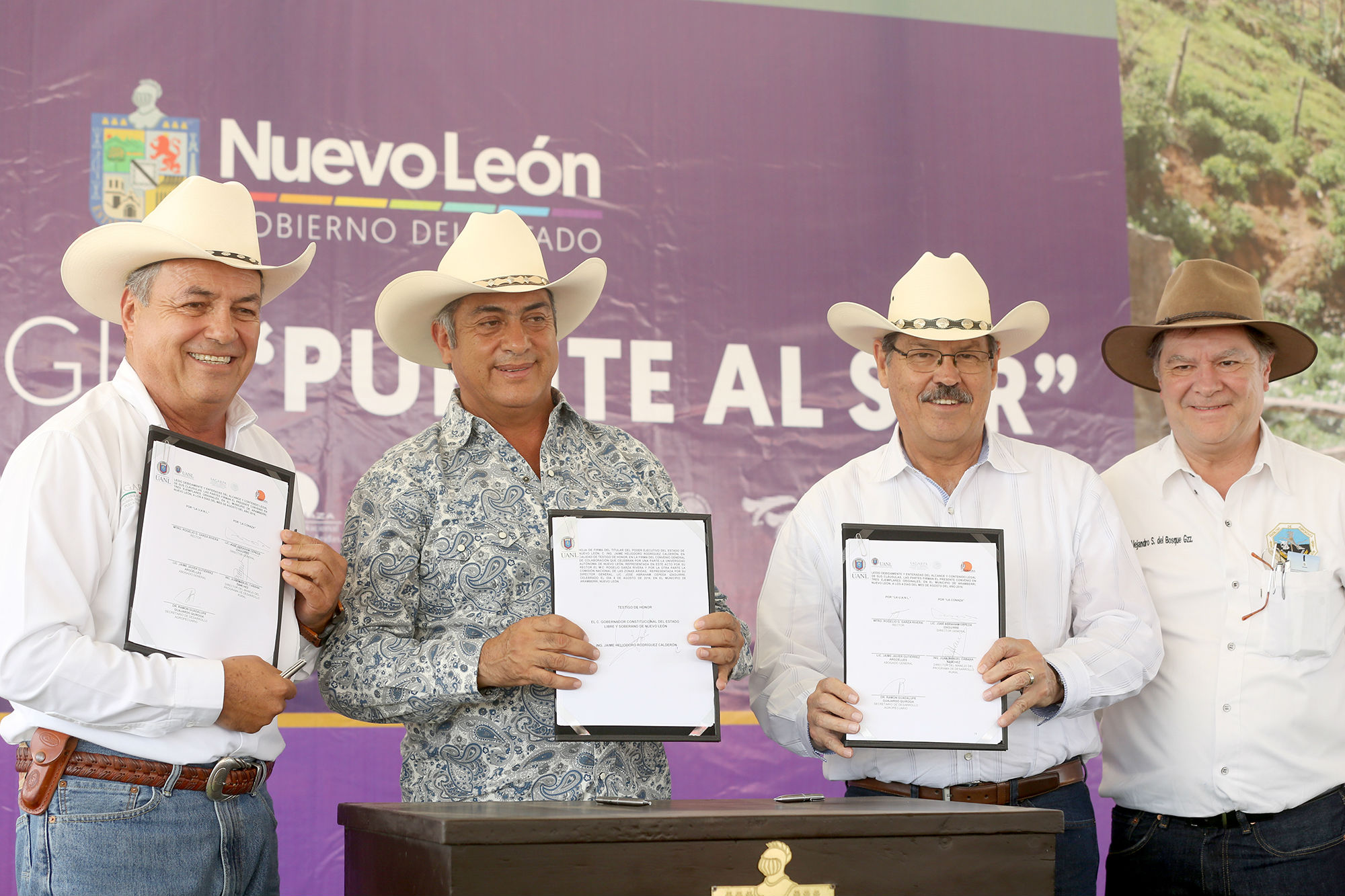 Universitarios contarán con residencias en sur de Nuevo León