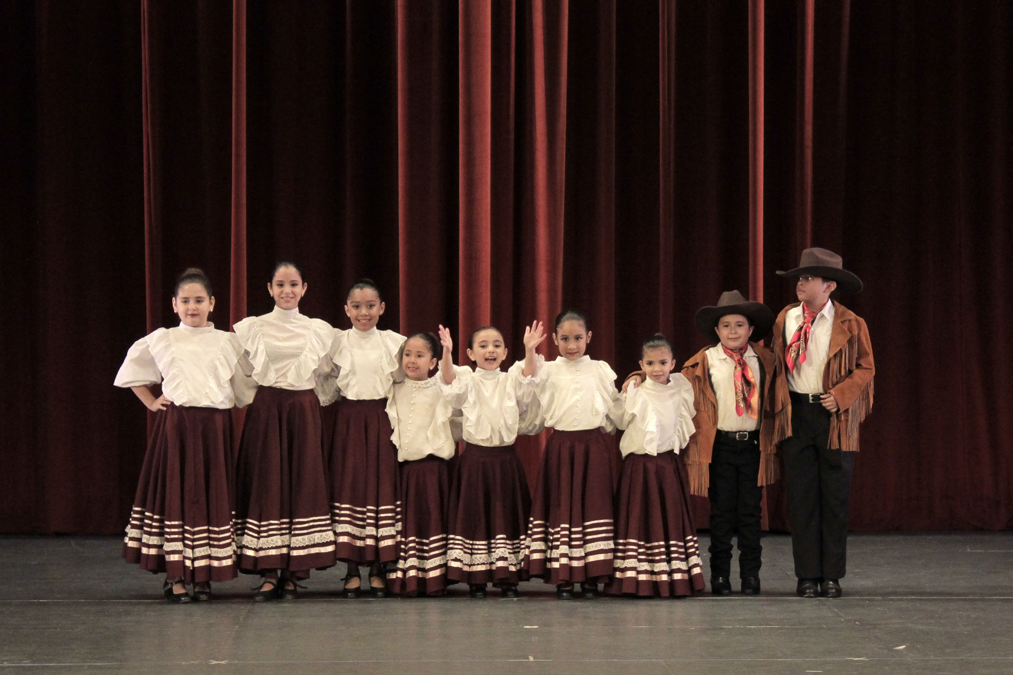 Imparten taller infantil sobre folklor de Nuevo León