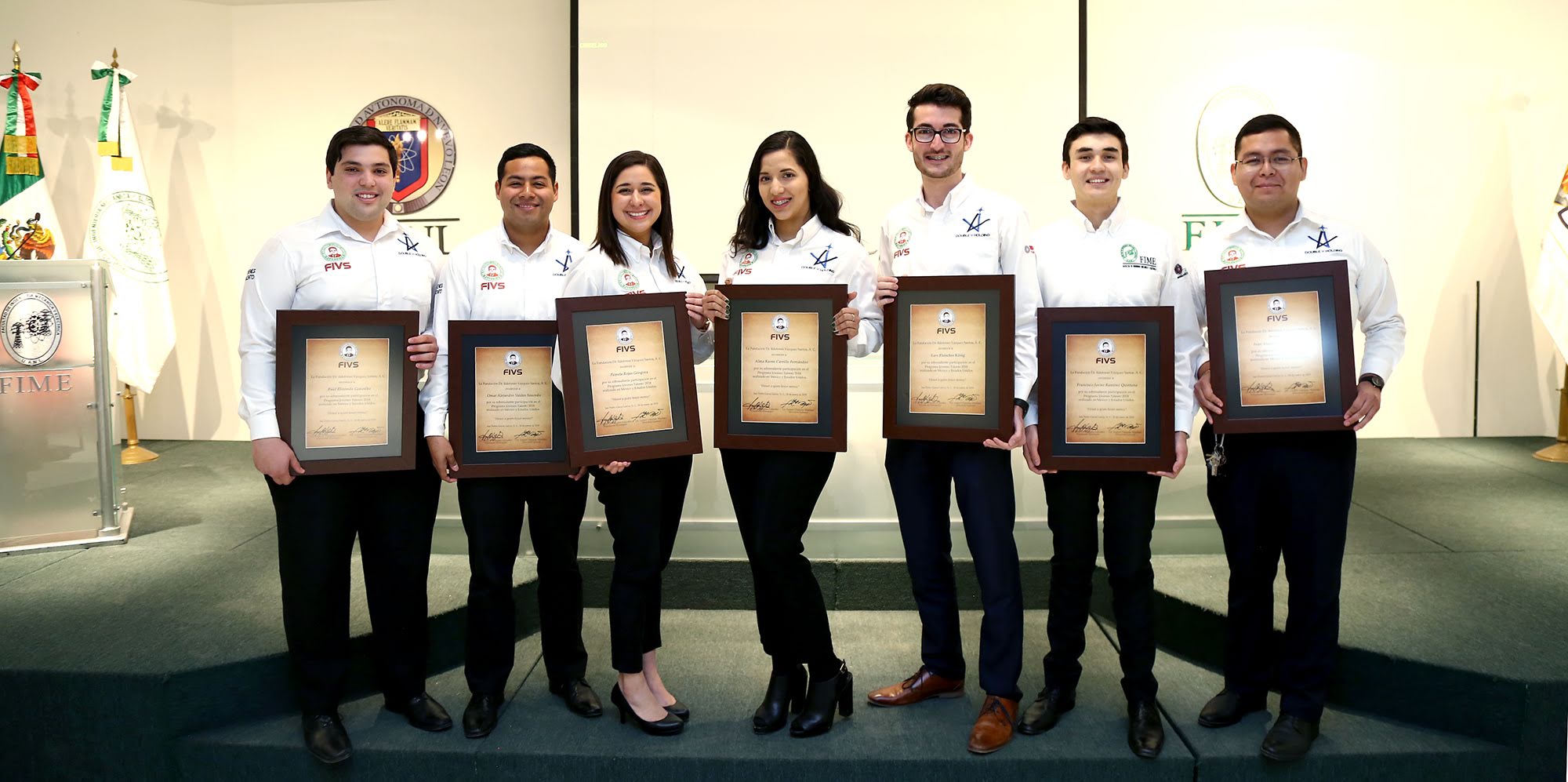 Futuros ingenieros de la UANL exploran cultura mexicana