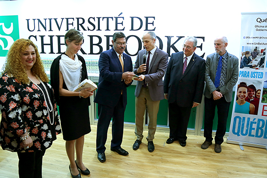Quebec entrega acervo cultural a la UANL