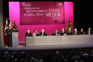 Distinguen a mujeres con liderazgo y compromiso social