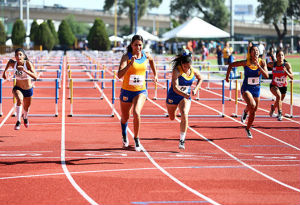 Sigue cosecha de medallas para UANL en atletismo