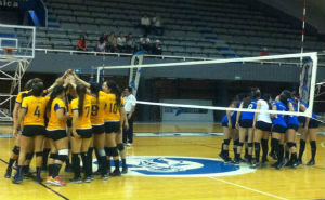 Gana Tigrillas al Tec en voleibol