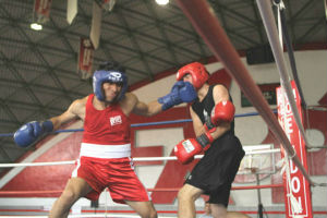 Prenden finales de boxeo Intra