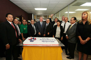 Reconocen a fundadores de Prepa 15