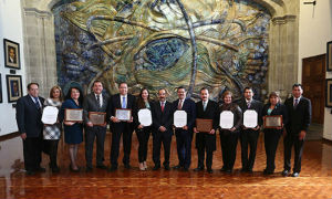 La SEP reconoce la calidad de los servicios educativos y administrativos de la UANL