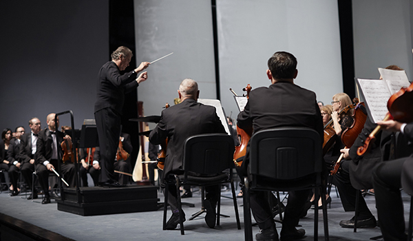 OSUANL rinde homenaje musical a Reyes