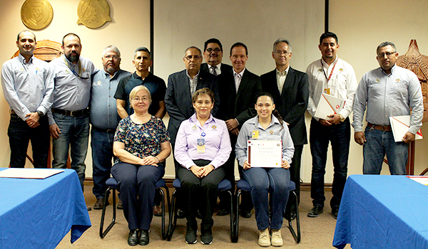 Ingenieros civiles de la UANL se especializan en mezclas asfálticas