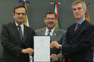 Recibe acreditación Químico Clínico Biólogo por su calidad educativa