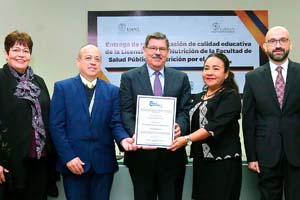 Carrera de Nutrición UANL refrenda su calidad en México