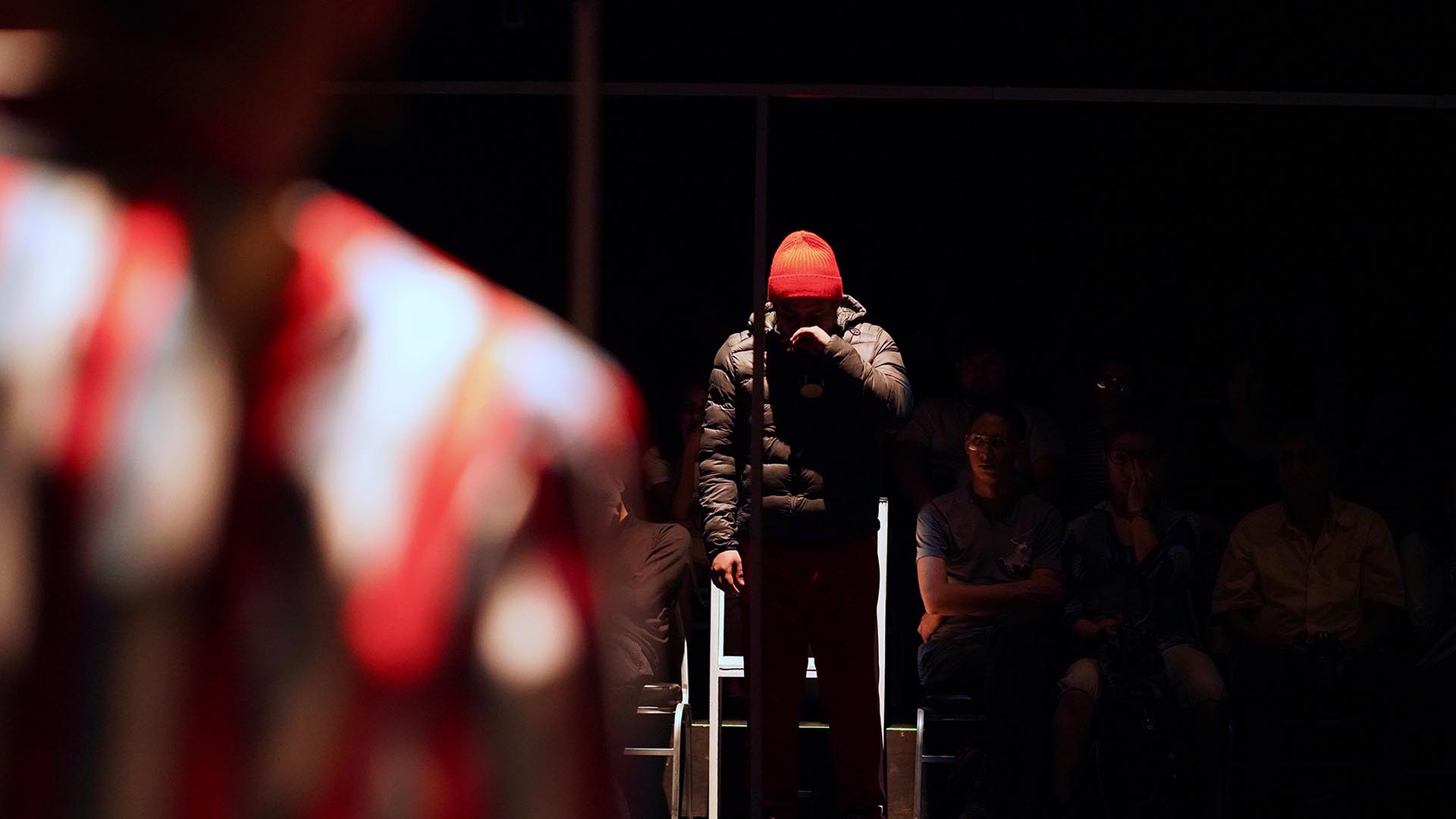 Recibe propuesta teatral multimedia la beca Julián Guajardo