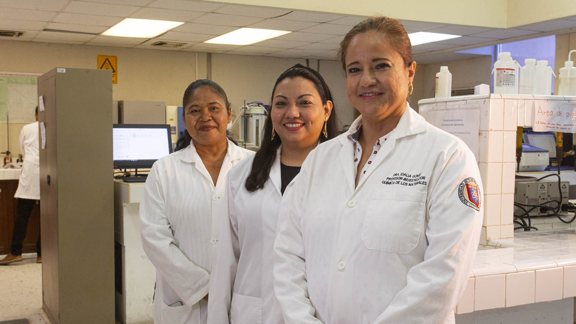 Mejoran eficiencia de celdas solares y reciben patentes