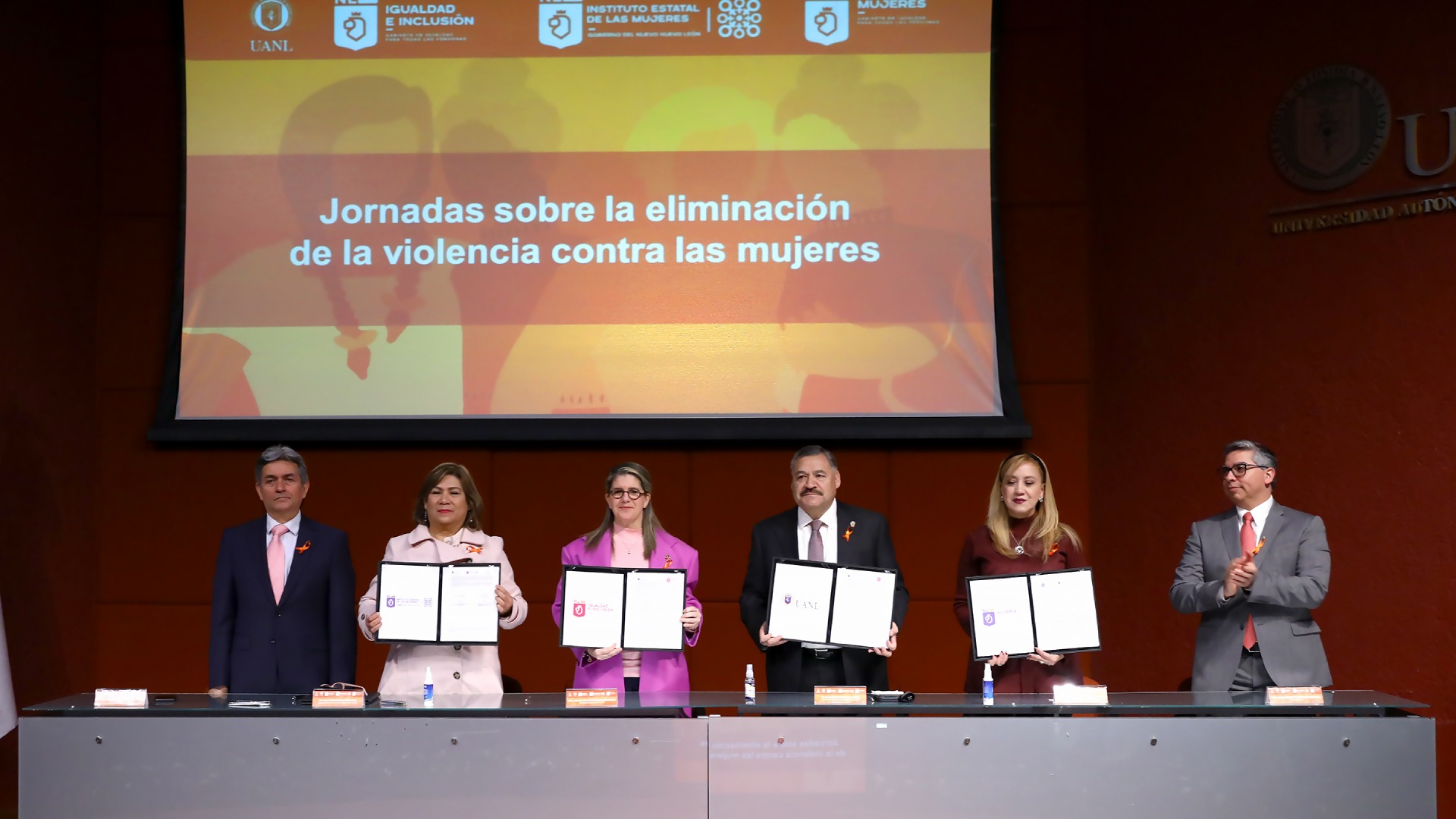 Arma UANL alianza para erradicar violencia hacia las mujeres