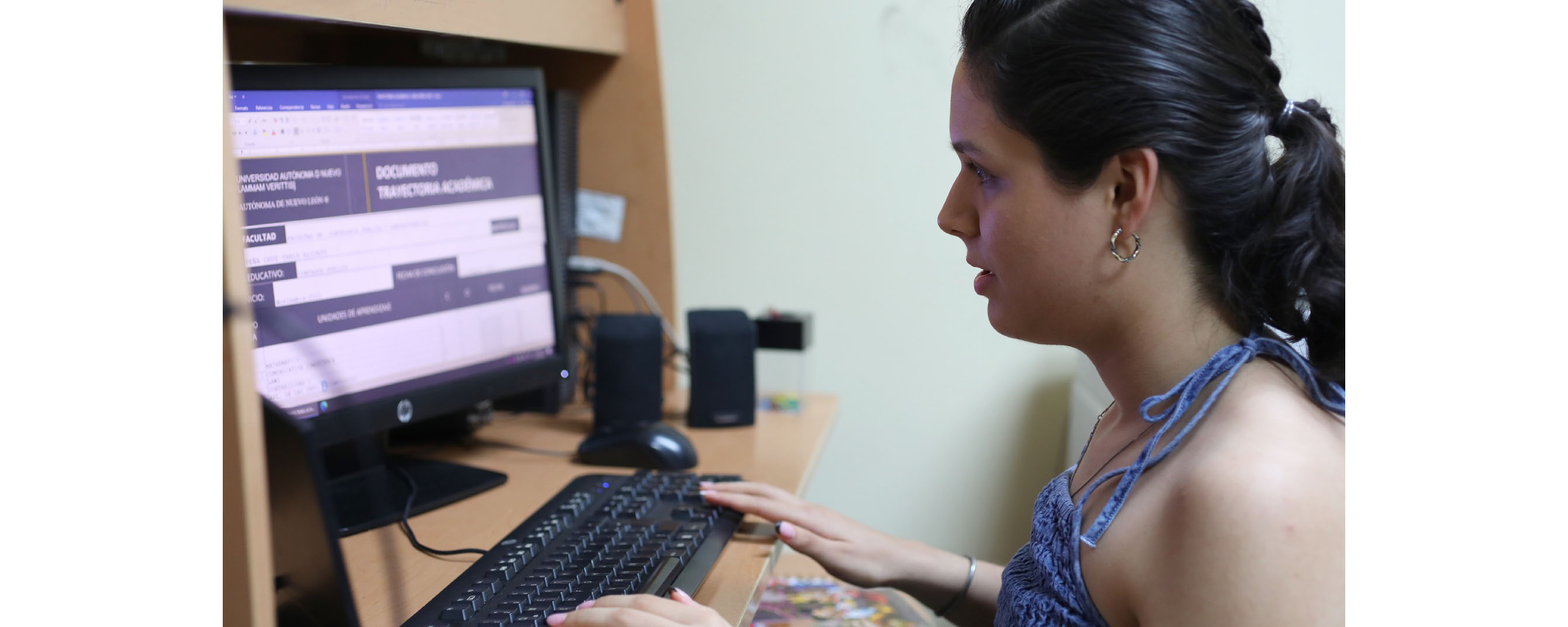 Abordan en FACMED impacto emocional de la discapacidad visual