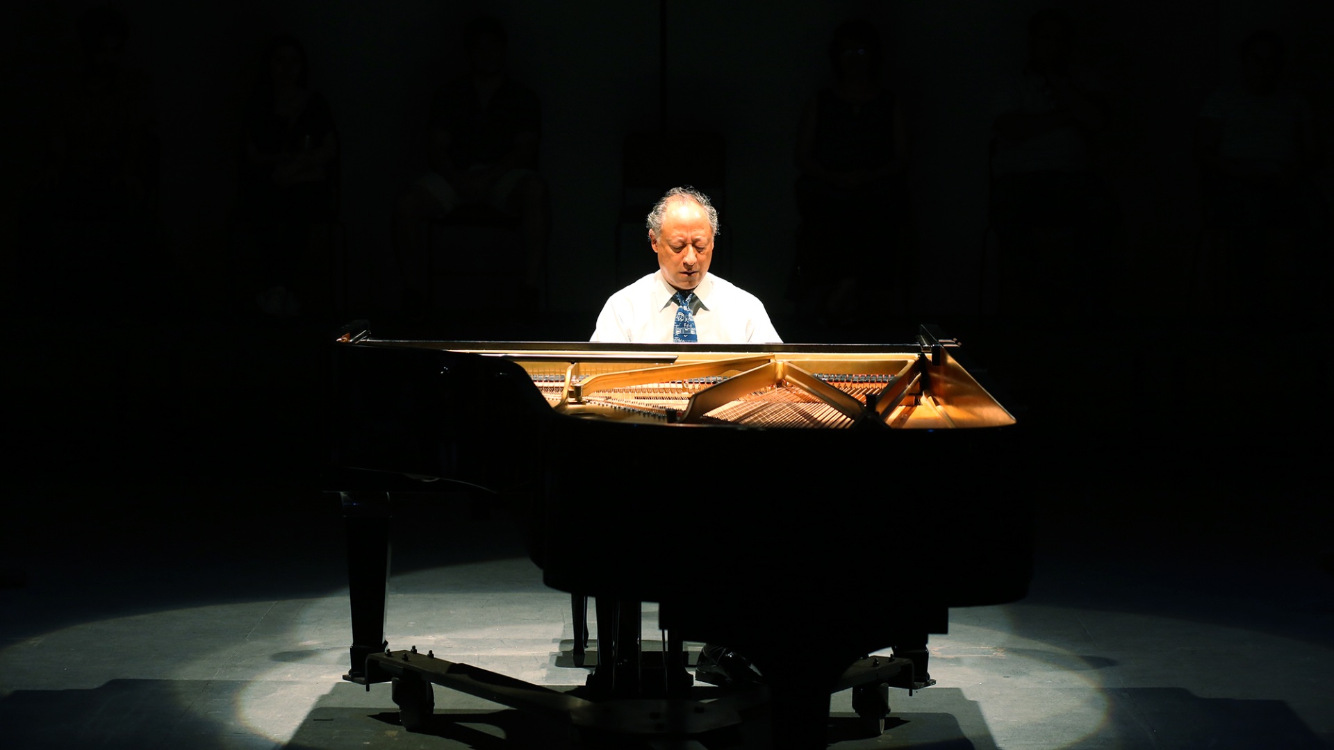 Ofrece David Rodríguez concierto de piano en Escuela de Verano UANL