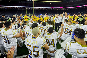 Autenticos Tigres make their mark at NRG Stadium