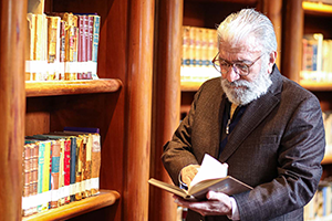 Porfirio Tamez Honored as Librarian by FIL Guadalajara in 2023