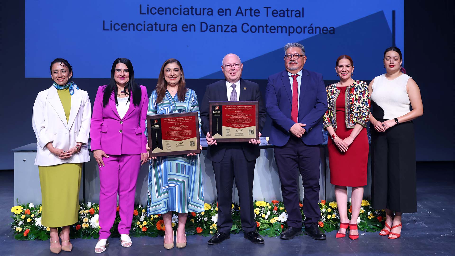 Programas de Artes Escénicas reciben acreditación de GRANA