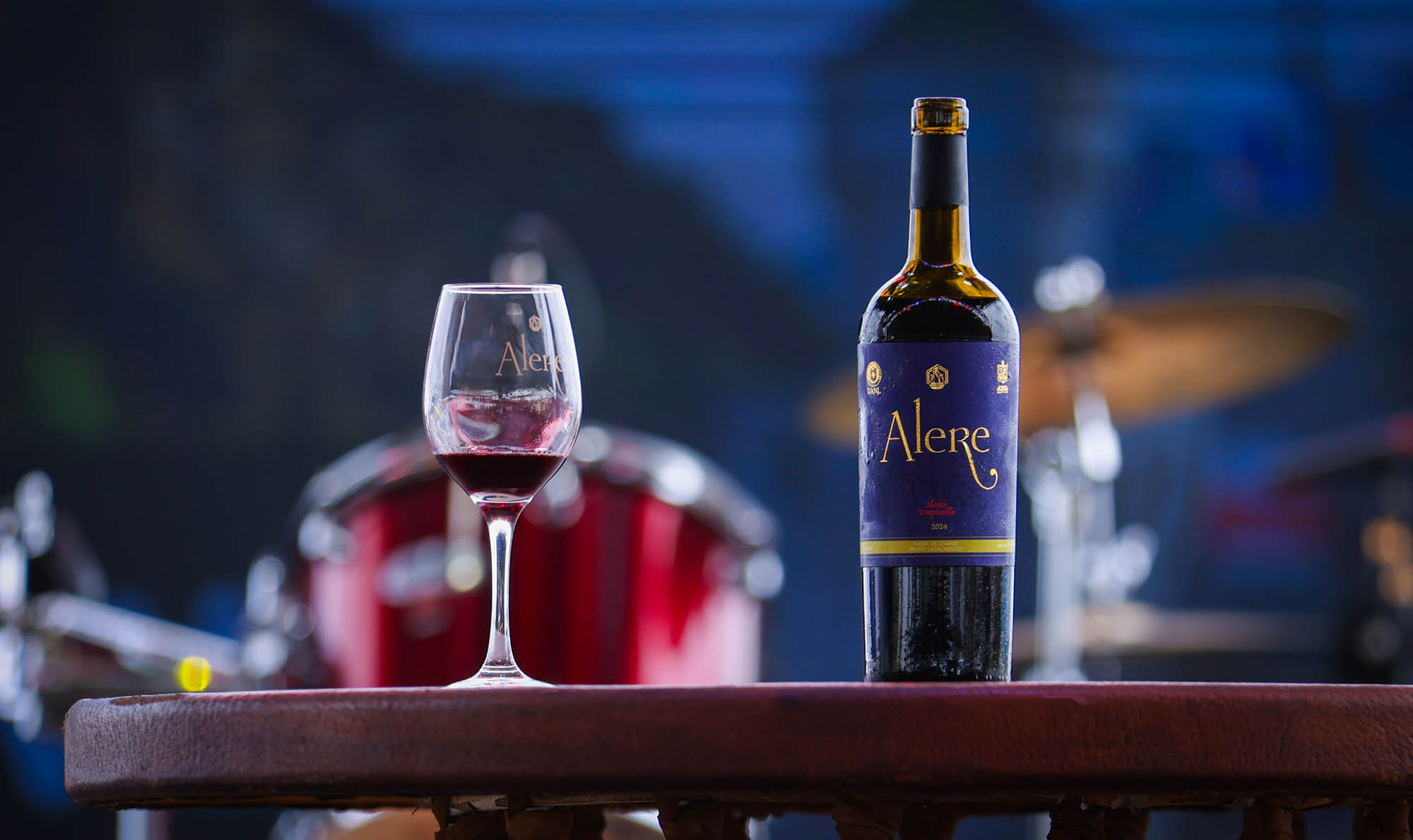 Presenta UANL su vino 100% hecho en Nuevo León