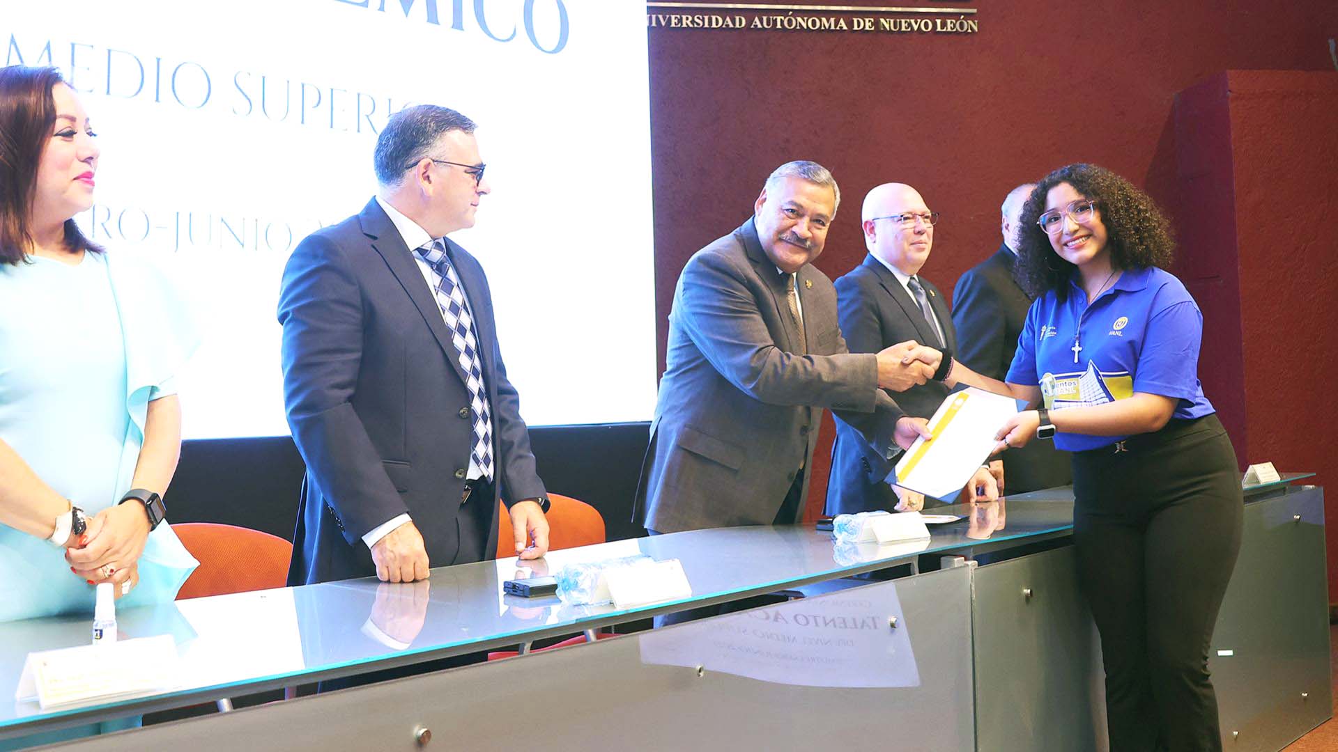 Es su talento académico orgullo universitario