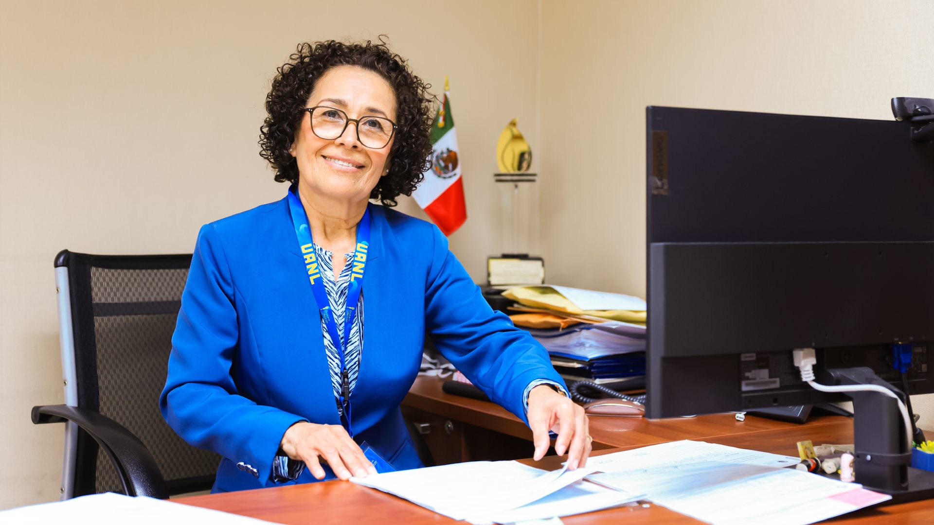 Reconoce Universidad a sus secretarias