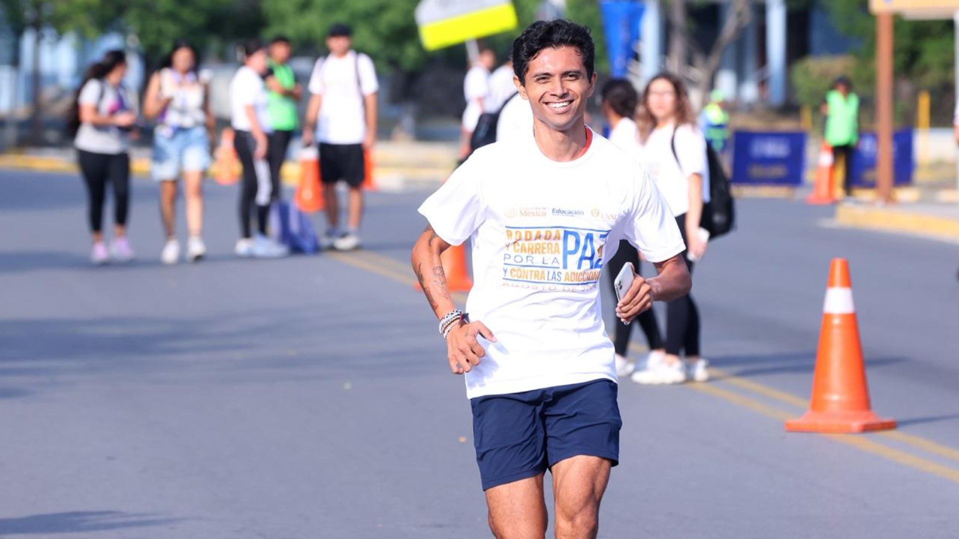 Realiza UANL rodada y carrera por la paz