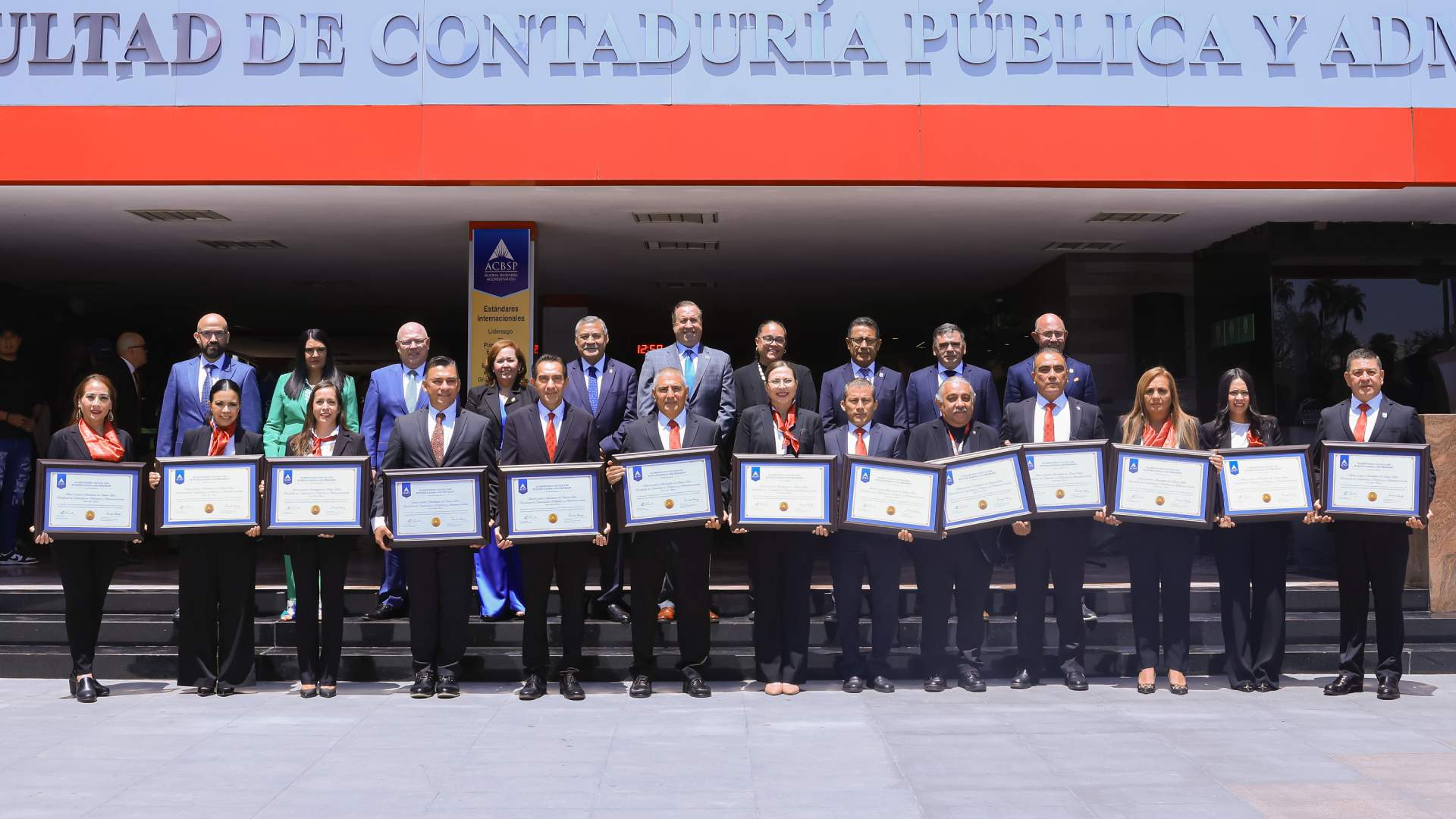 Certifican calidad de 13 programas de estudio de FACPYA