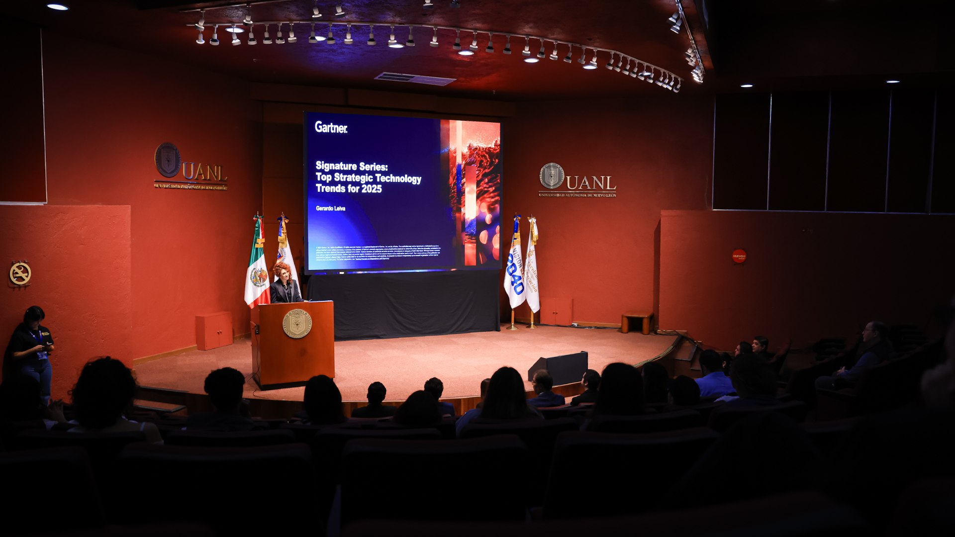 UANL inaugura la quinta edición del IT Summit
