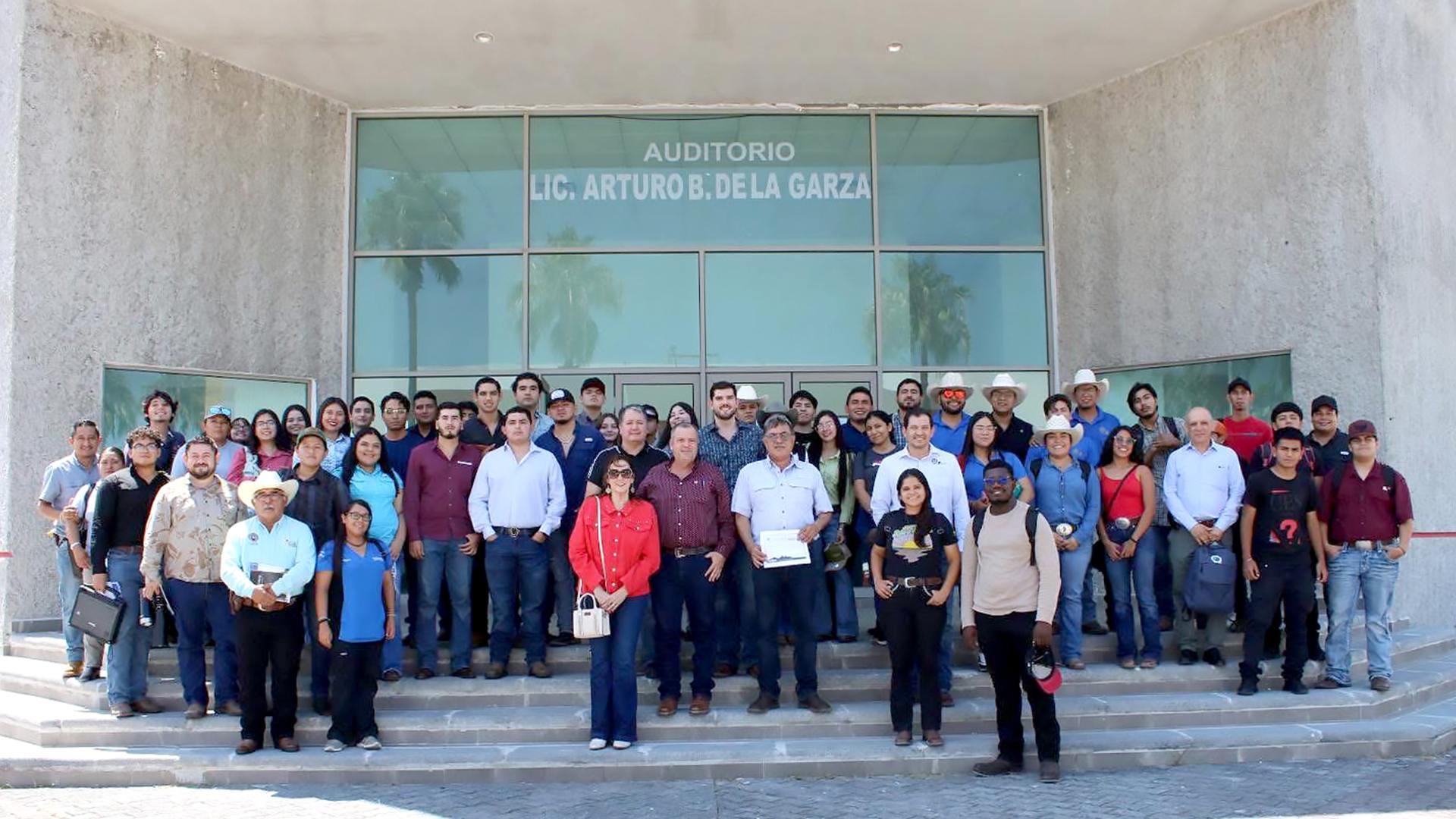 Centro de Agronegocios fortalece administración de ranchos en Nuevo León