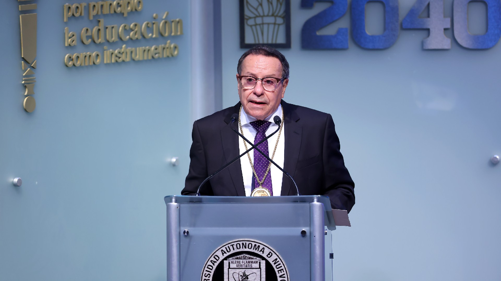 Miguel Mariano Escobedo, pionero en el trasplante hepático en México