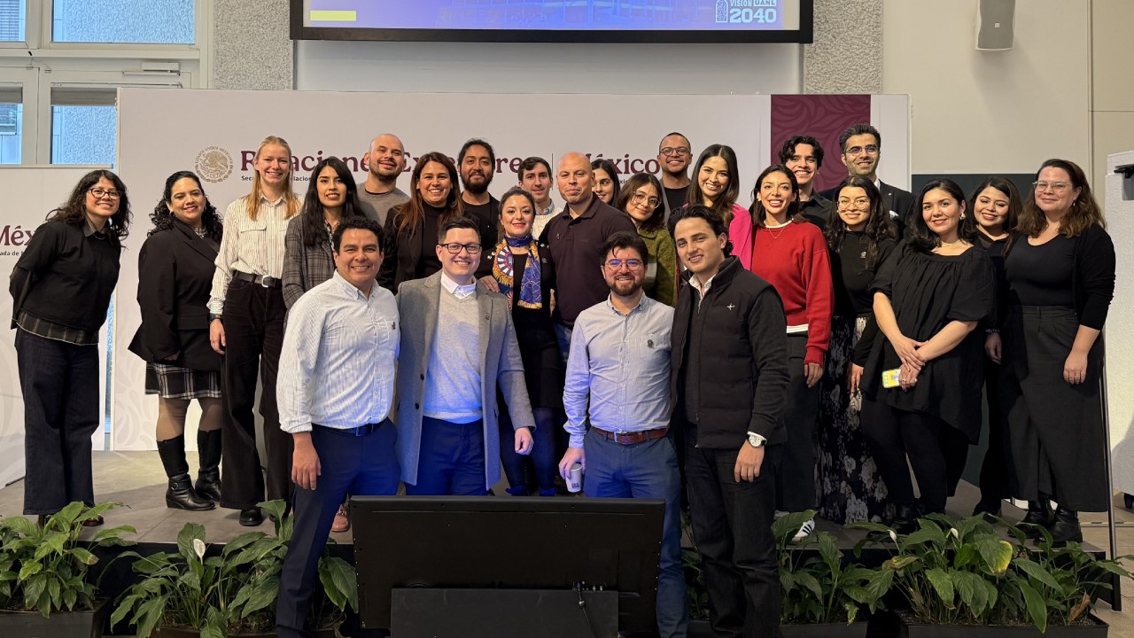 Efectúa Red de Egresados UANL segunda junta presencial en Alemania