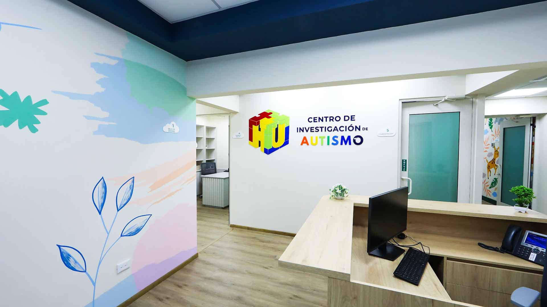 Inaugura UANL centro de investigación y apoyo a personas con autismo