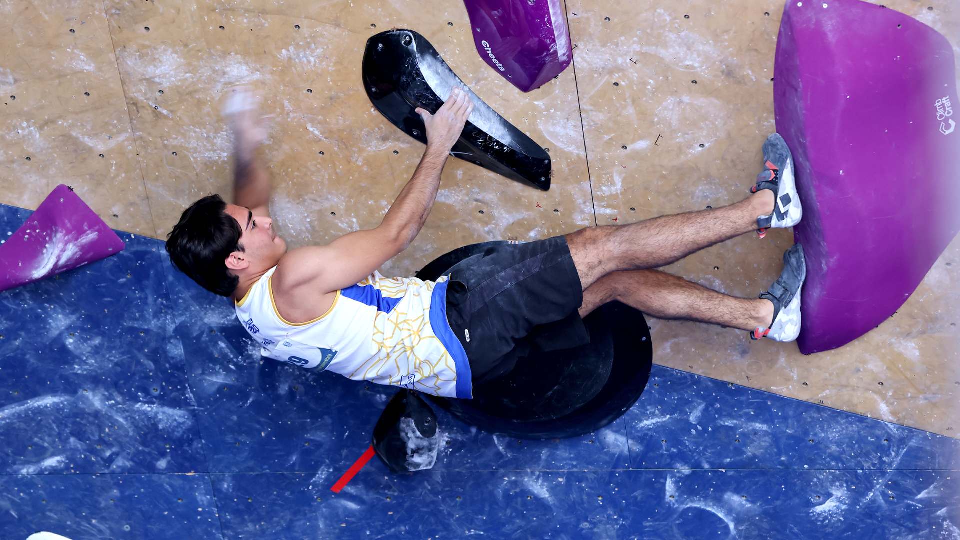Tigre hace historia en la escalada